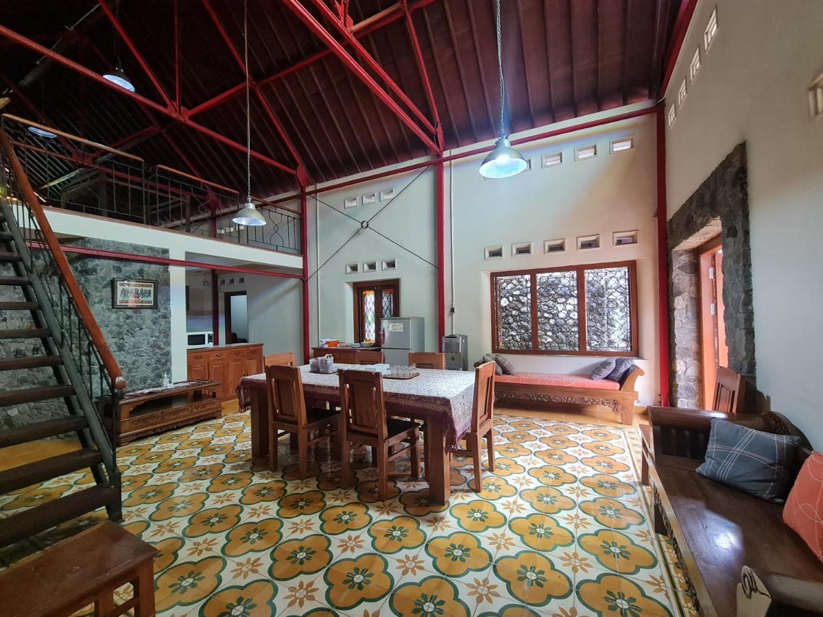 Omah Pitoe Yogya Homestay Jogyakarta Zewnętrze zdjęcie