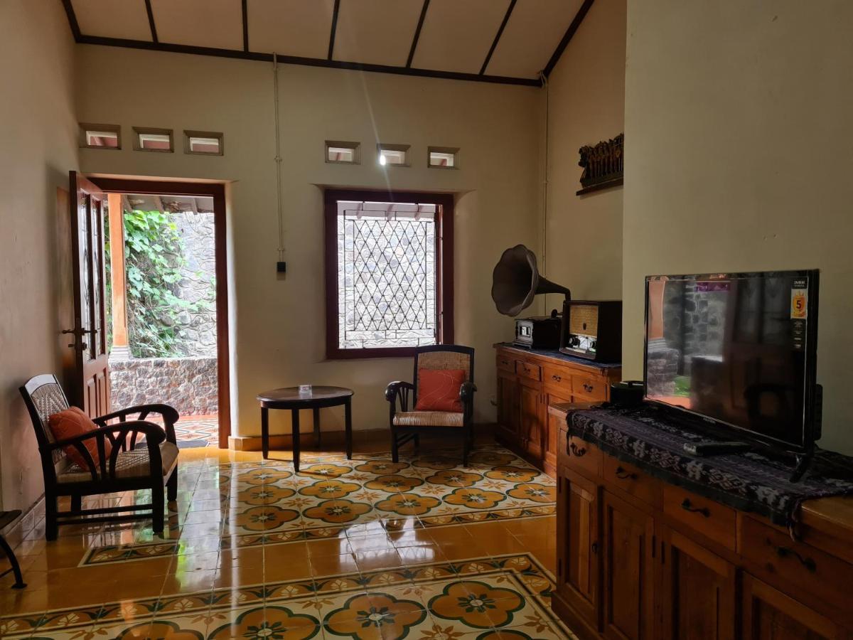 Omah Pitoe Yogya Homestay Jogyakarta Zewnętrze zdjęcie